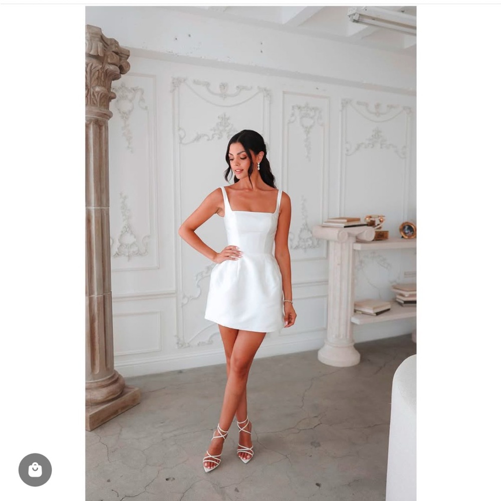 UNTAMED PETALS BY AMANDA JUDGE White Mona Mini Dress